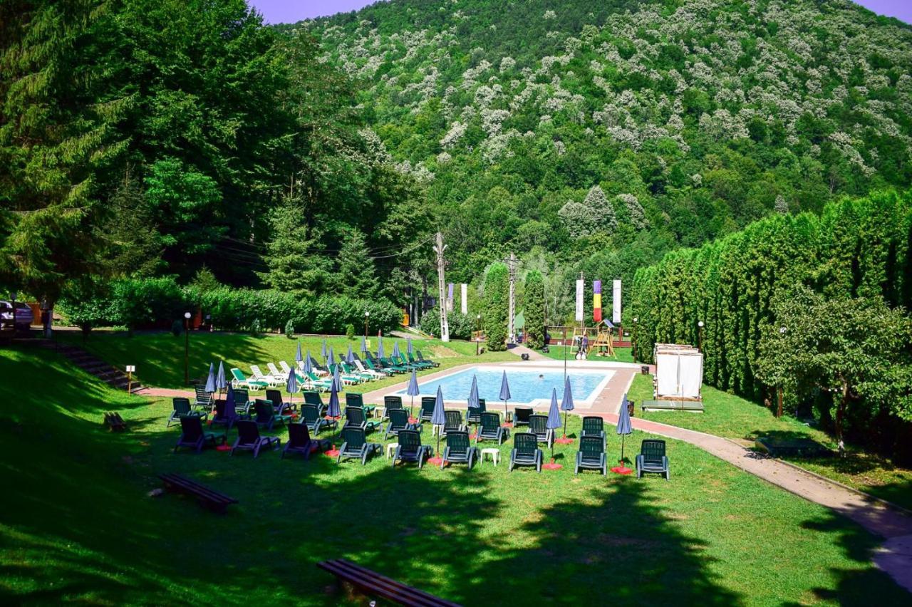 Hotel Valea Lui Liman Tomesti  Exteriér fotografie